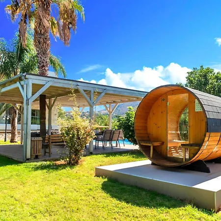 Villa Mirsini Private Pool & Jacuzzi Georgioupoli