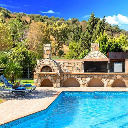 Mirsini Private Pool & Jacuzzi * Georgioupoli