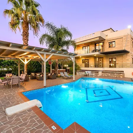 Mirsini Private Pool & Jacuzzi Villa