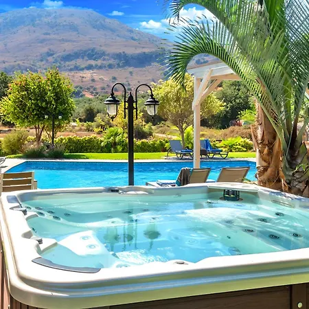 Mirsini Private Pool & Jacuzzi Villa *