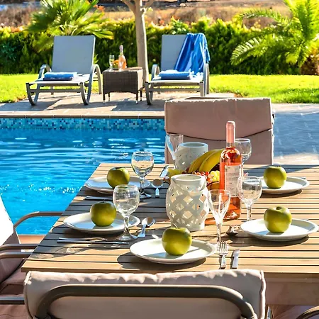 Mirsini Private Pool & Jacuzzi * Georgioupoli
